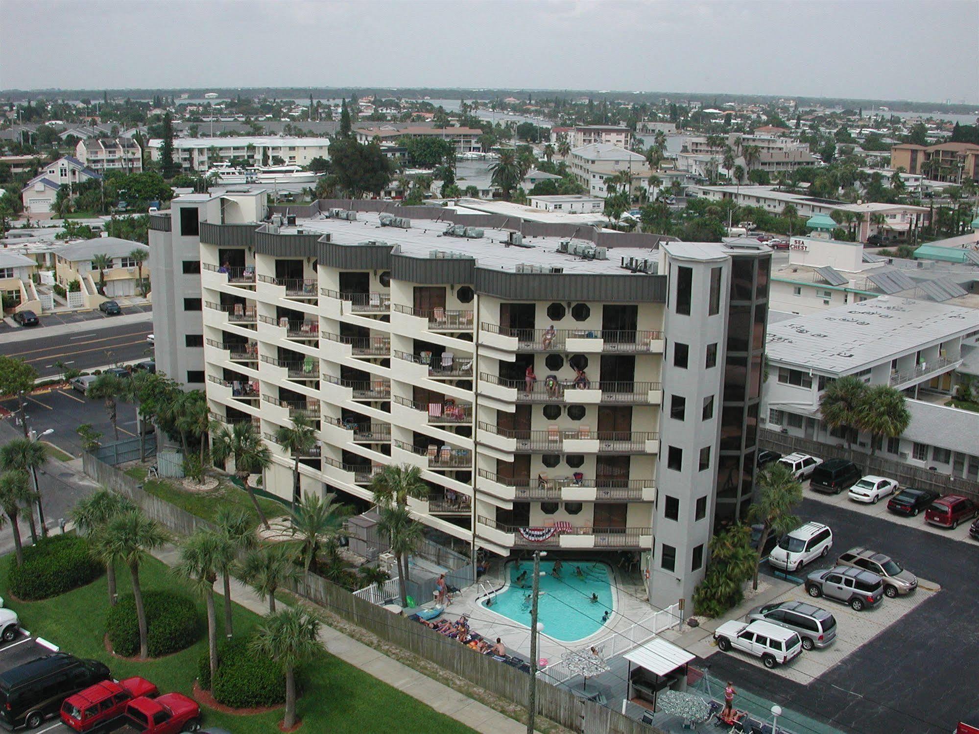 Voyager Beach Club By Liberte' Aparthotel Treasure Island Exterior photo